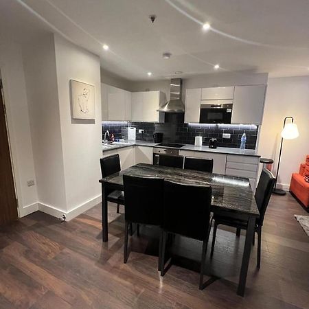 Spacious Sleep 7 Flat 20 Mins Central London Bp65 ภายนอก รูปภาพ
