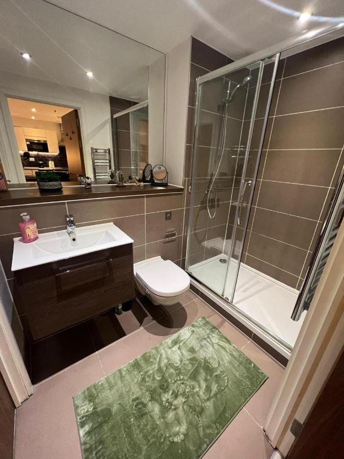 Spacious Sleep 7 Flat 20 Mins Central London Bp65 ภายนอก รูปภาพ