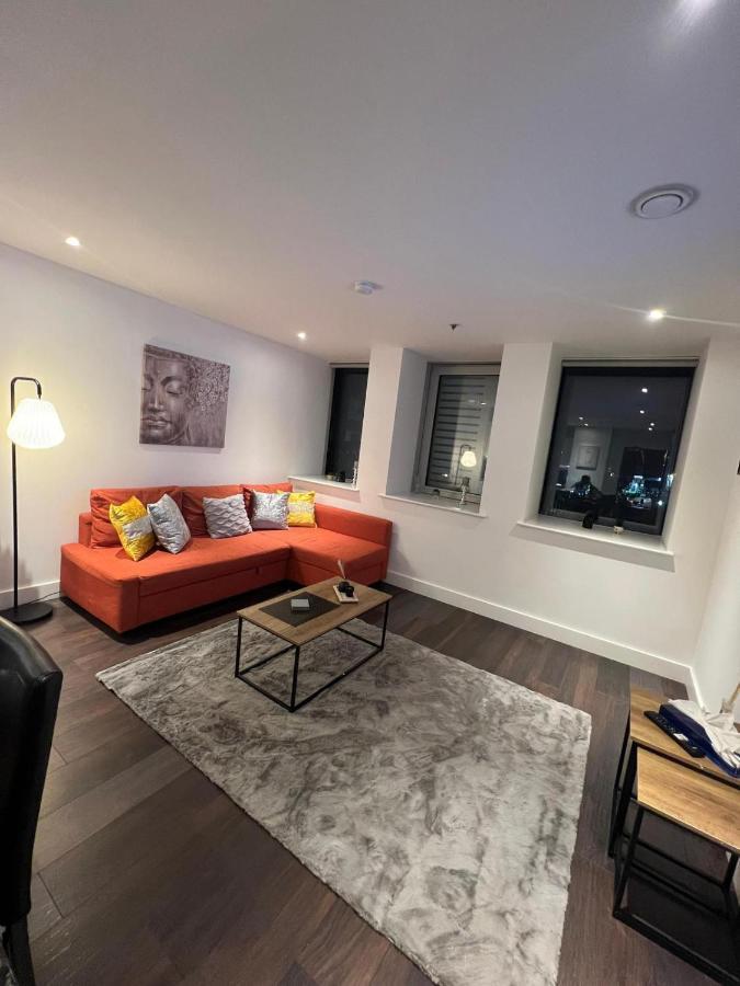 Spacious Sleep 7 Flat 20 Mins Central London Bp65 ภายนอก รูปภาพ
